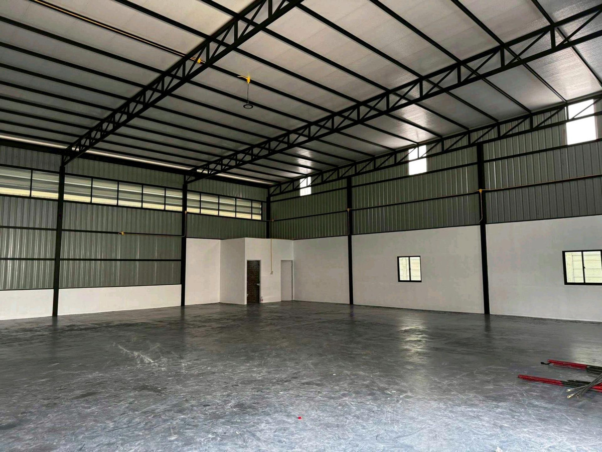For RentWarehouseRama 2, Bang Khun Thian : Warehouse with office for rent Usable area 676 sq m., good location, Rama 2, purple area.