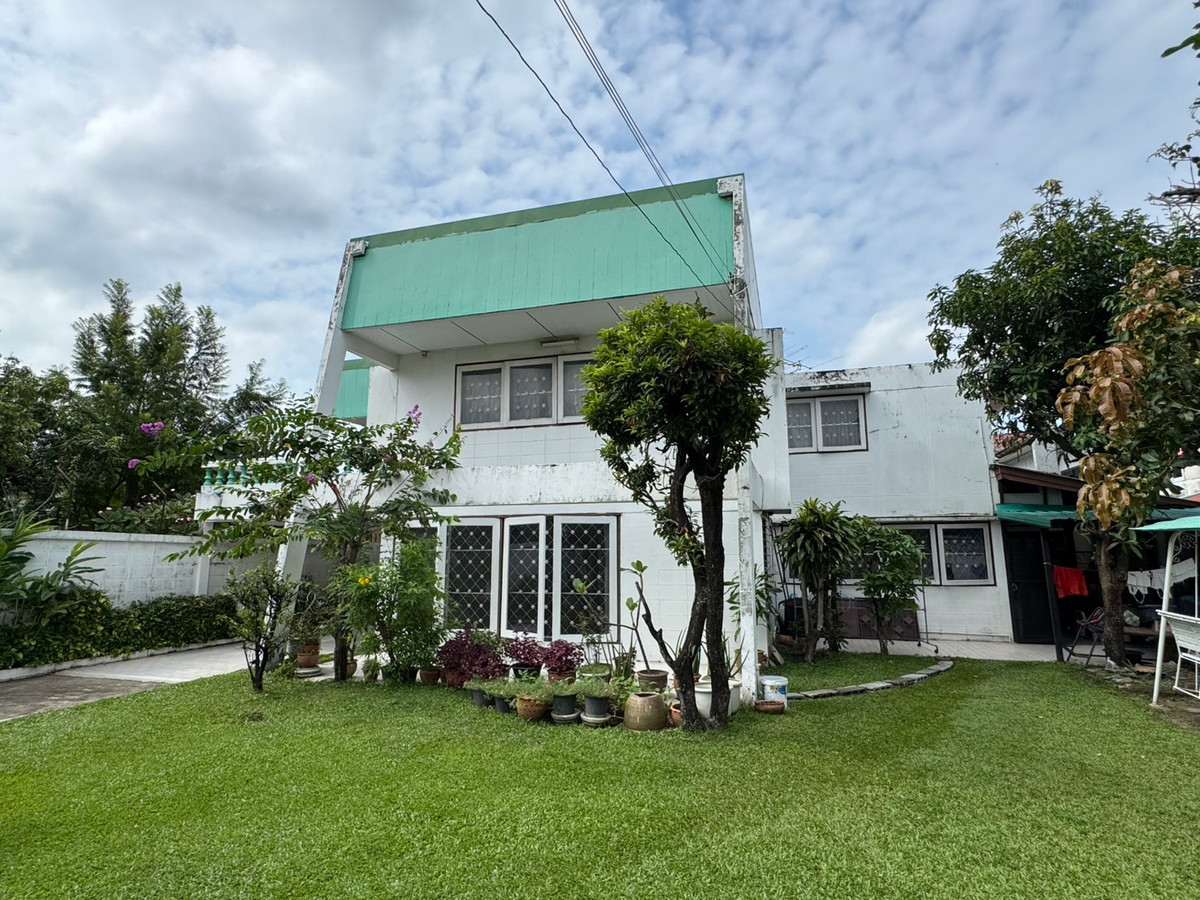 ขายบ้านบางซื่อ วงศ์สว่าง เตาปูน :  ขาย!!  หมู่บ้านชลนิเวศน์