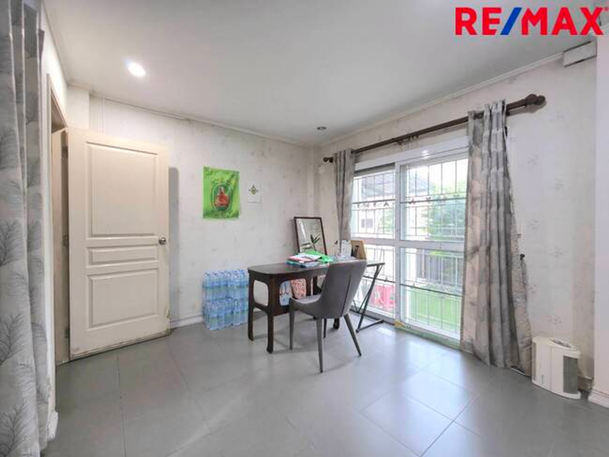 For SaleHousePathum Thani,Rangsit, Thammasat : 2-story detached house for sale, Discovery Balika Village, Discovery Balika, Lam Luk Ka, Khlong 4, Sawai Pracharat Road.