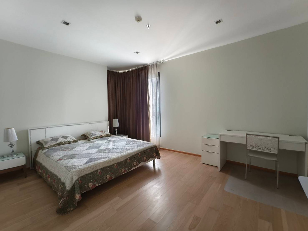 ให้เช่าคอนโดสุขุมวิท อโศก ทองหล่อ : คอนโดให้เช่า :HQ by Sansiri (เฮช คิว บาย แสนสิริ) ((Thonglor ทองหล่อ )) MK-02  line @livingbkk