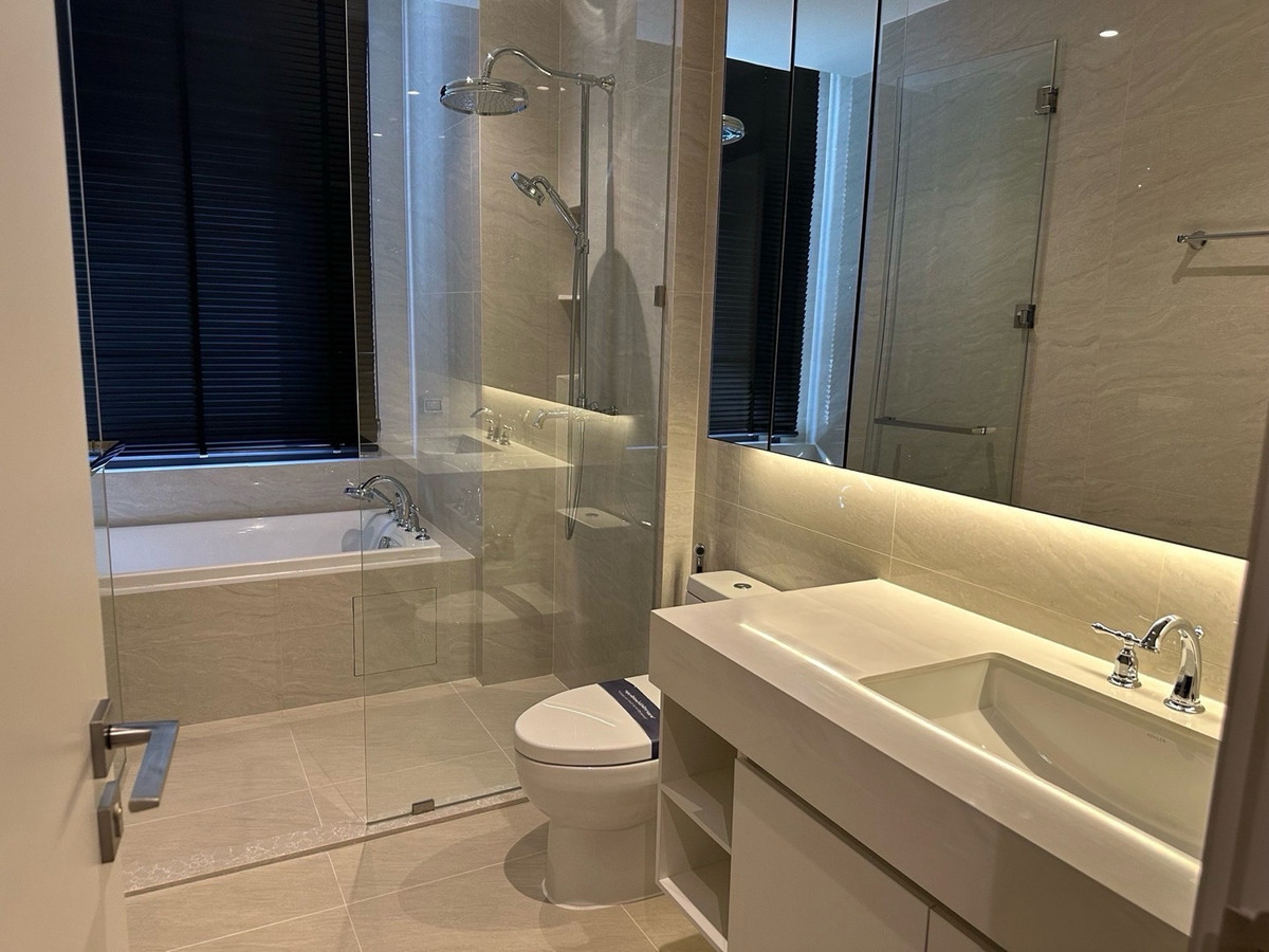 ให้เช่าคอนโดวิทยุ ชิดลม หลังสวน : pet friendly. Muniq Langsuan. for rent 0816037454