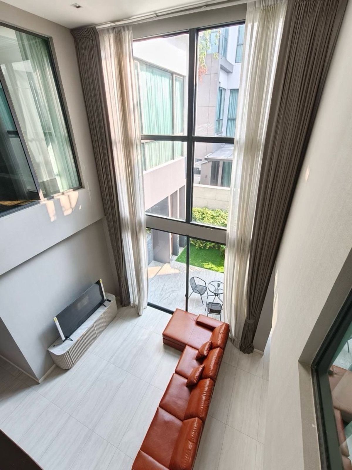 For RentHousePattanakan, Srinakarin : Luxury house for rent, Phatthanakan, 5 minutes near Thonglor.