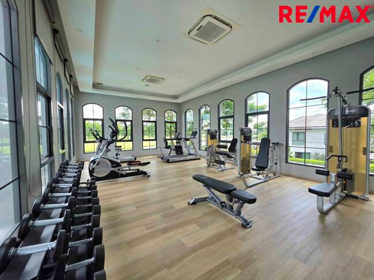 For SaleHousePathum Thani,Rangsit, Thammasat : Single house for sale, Setthasiri Project, Bangkok-Pathum Thani, special price, house age only 1 year.