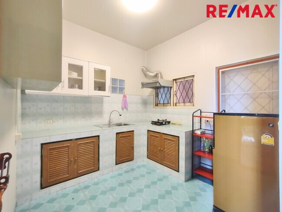 For SaleHousePathum Thani,Rangsit, Thammasat : 2-story detached house, Pruksa Village 2, Rangsit, Khlong 7, next to Lotus, corner house, ready to move in.