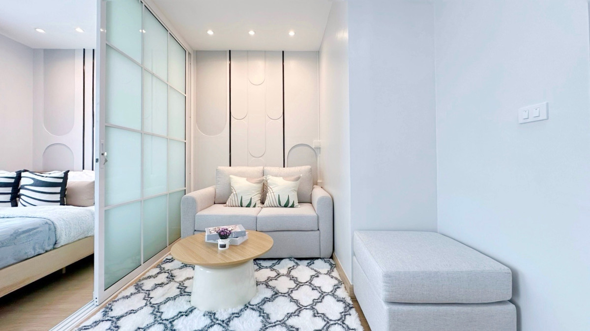 For SaleCondoLadkrabang, Suwannaphum Airport : <<Iris Avenue Lat Krabang>> Room on high floor Perfectly meets the needs of airport workers, close to the BTS, close to Suvarnabhumi Airport, fully furnished, ready to move in!?