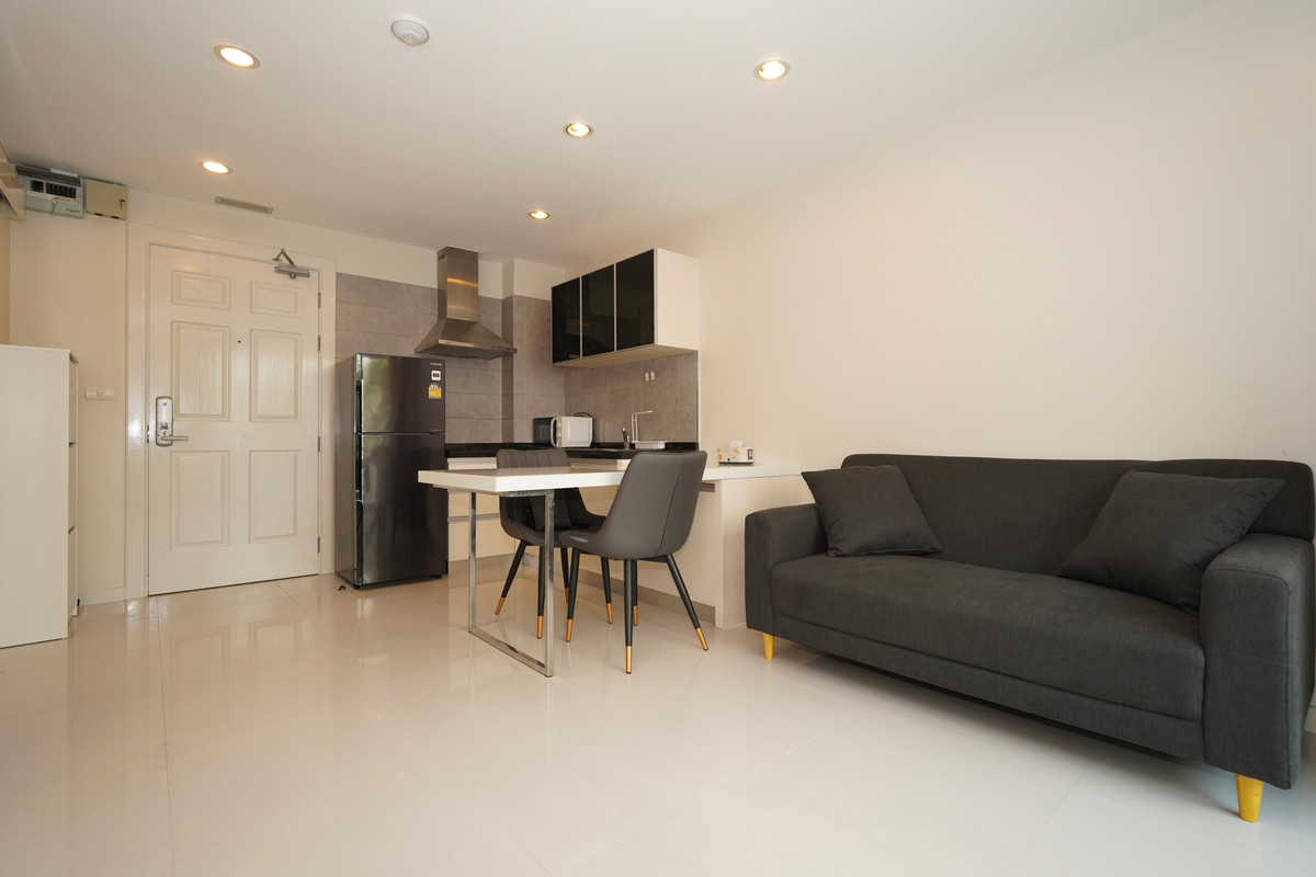 ขายคอนโดสีลม ศาลาแดง บางรัก : Best Price ขายต่ำกว่าราคาประเมิน‼เฟอร์ครบ คอนโด Low-Rise ใกล้ MRT& BTS, จุฬา, สีลม, สาทร