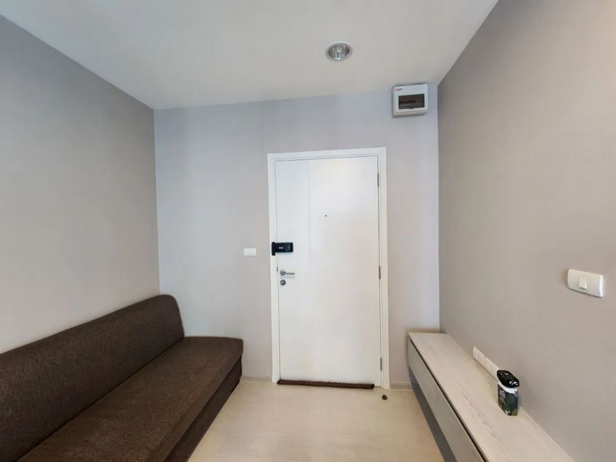 For RentCondoSamut Prakan,Samrong : For Rent ✨ Aspire Erawan ✨ Fully furnished with appliances, near BTS Chang Erawan Station.