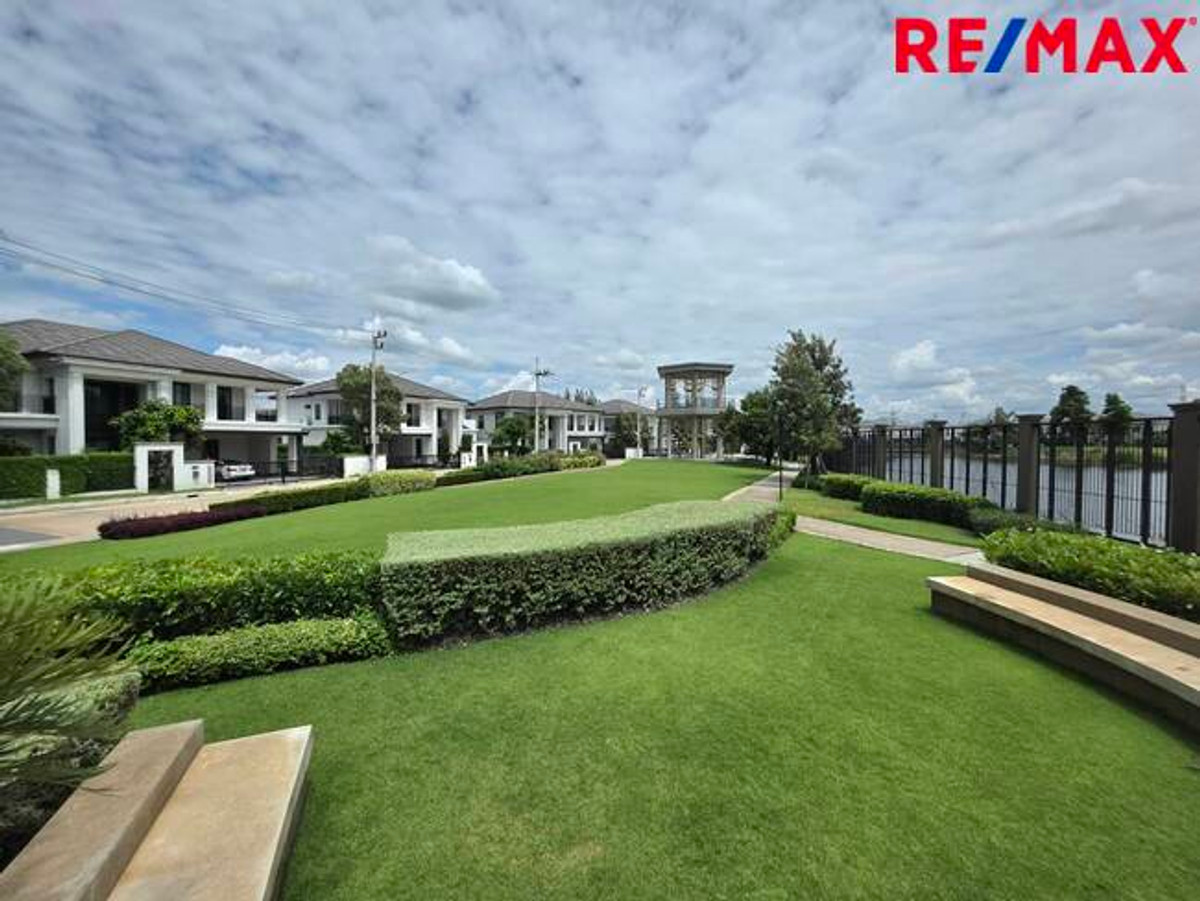 For SaleHousePathum Thani,Rangsit, Thammasat : Single house for sale, Setthasiri Project, Bangkok-Pathum Thani, special price, house age only 1 year.