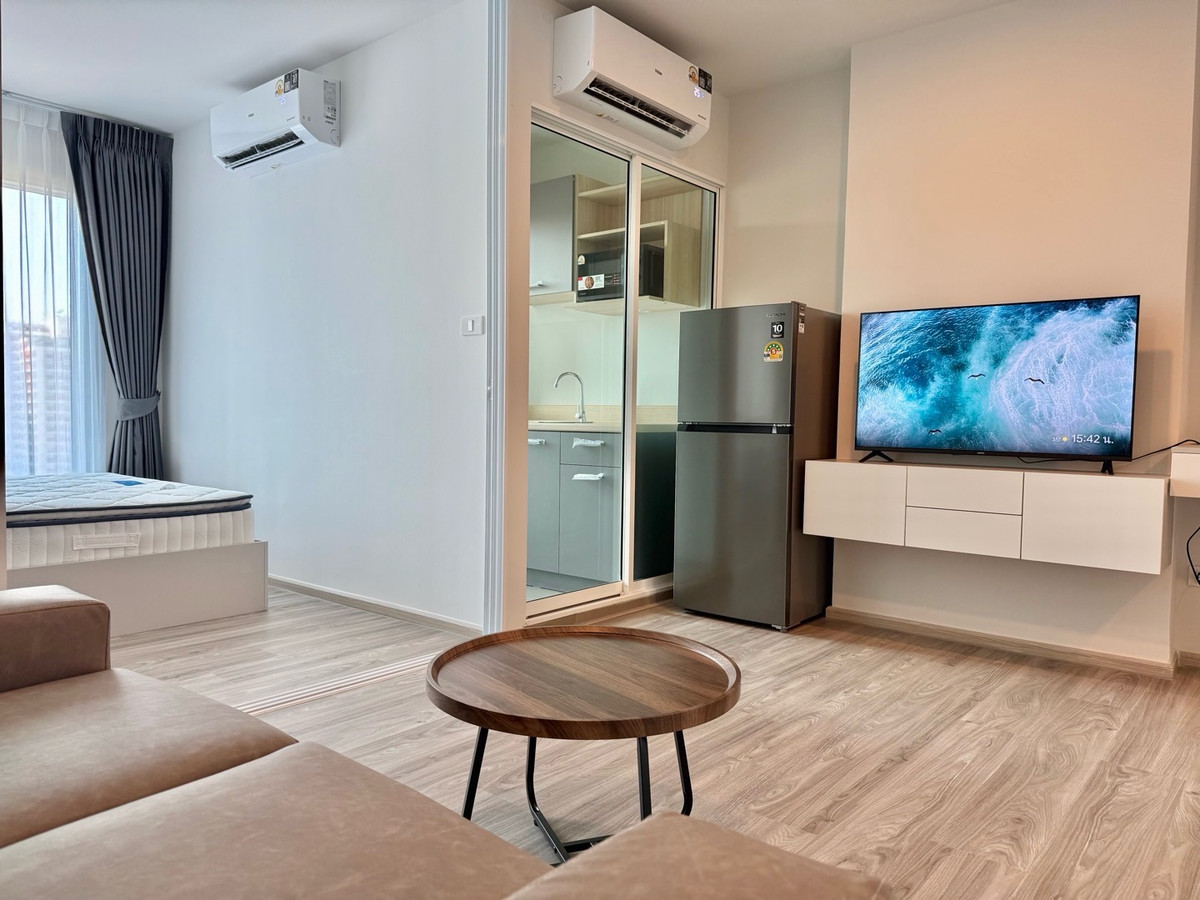 For RentCondoBangna, Bearing, Lasalle : ✨Condo for rent Regent Home Bangna 
Near BTS Bangna 350 m.* & BITEC 
New room, red label‼️