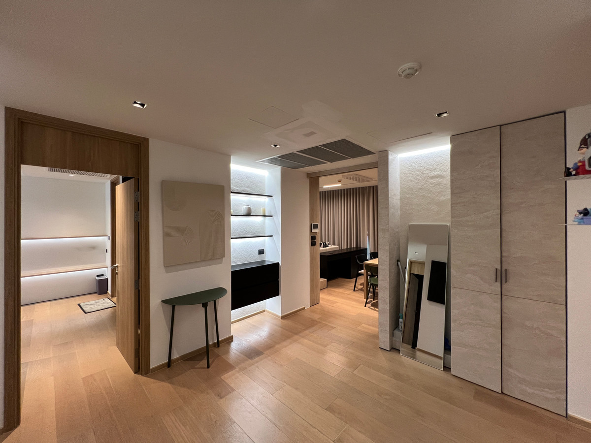 For SaleCondoSukhumvit, Asoke, Thonglor : Luxury condo for sale, room divided into proportions, with bathtub, Thonglor area