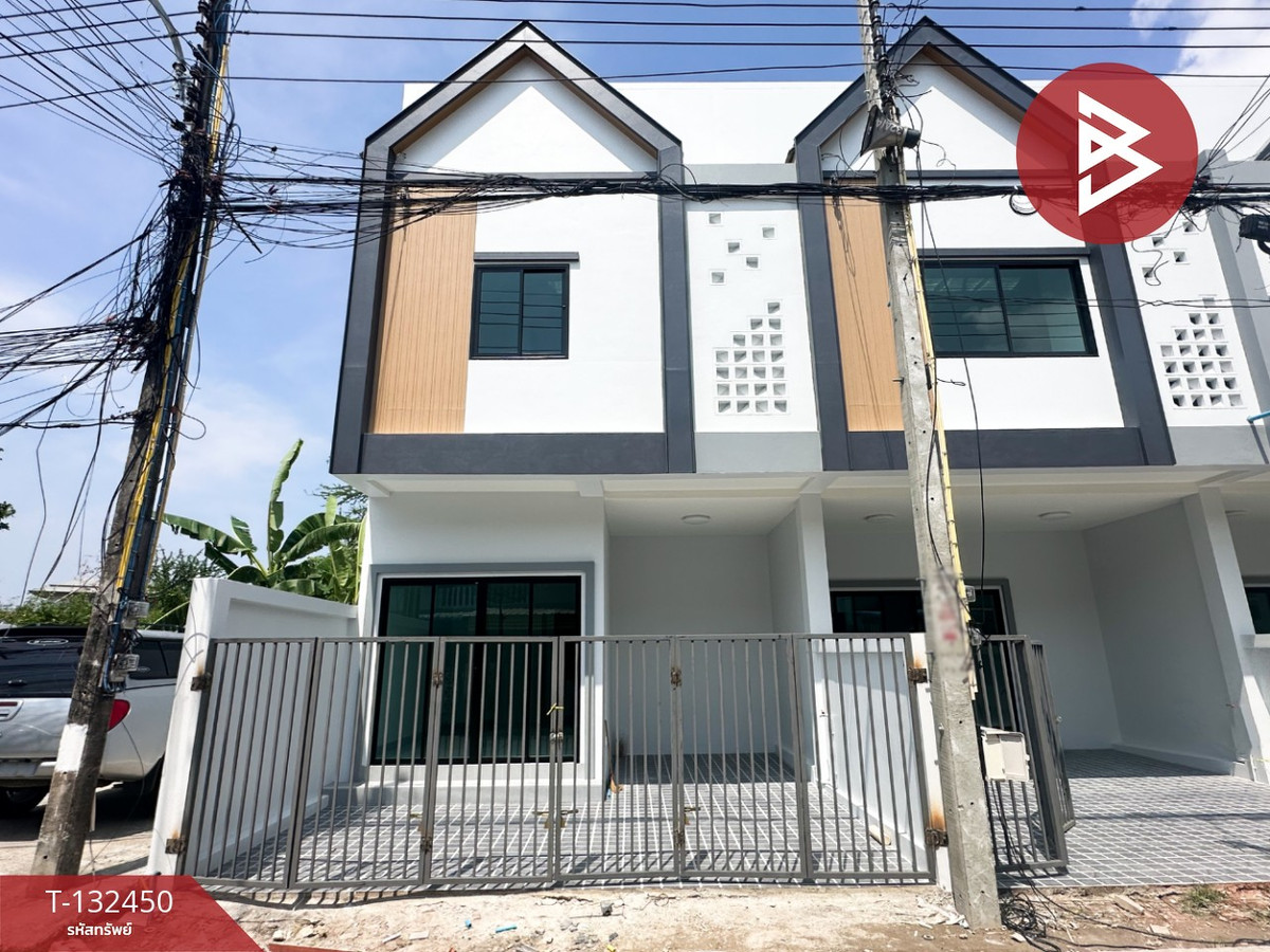For SaleTownhomePattaya, Bangsaen, Chonburi : 2-story townhouse for sale, 3 units, Avada Baan Suan Project, Chonburi, ready to move in.