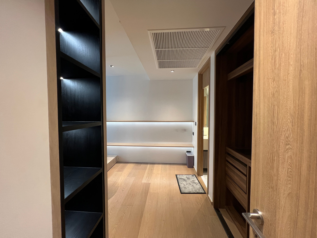 For RentCondoSukhumvit, Asoke, Thonglor : Luxury condo for rent, separated room with bathtub, Thonglor area