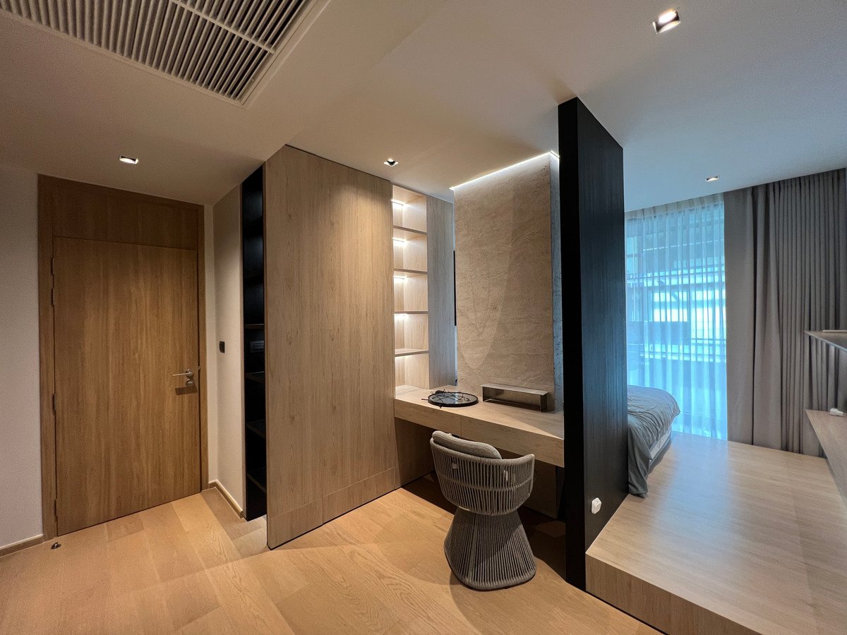 For SaleCondoSukhumvit, Asoke, Thonglor : Luxury condo for sale, room divided into proportions, with bathtub, Thonglor area