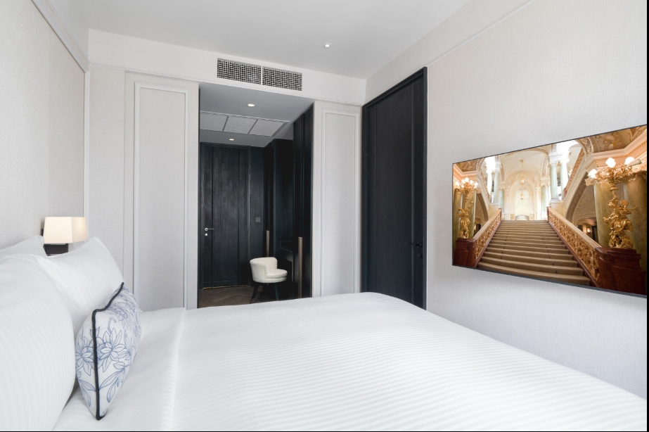 For RentCondoSukhumvit, Asoke, Thonglor : 🔥For Rent Now🔥 LA CLEF One-Bedroom Deluxe, 52 sq.m., 150 meters from BTS Thonglor. Beautiful room, ready to move in + Free Wi-fi + Cleaning 3 times/week + Pets allowed.