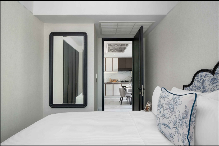 ให้เช่าคอนโดสุขุมวิท อโศก ทองหล่อ : 🔥ให้เช่าด่วน🔥LA CLEF Two - Bedroom Deluxe 75 ตร.ม. ใกล้ BTS ทองหล่อ 150 เมตร ห้องสวยพร้อมเข้าอยู่ + ฟรี Wi-fi + ทำความสะอาด 3 ครั้ง/สัปดาห์ + เลี้ยงสัตว์ได้