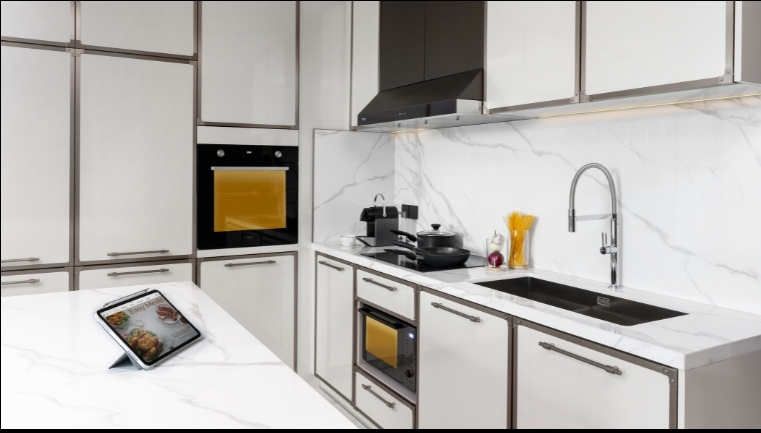 ให้เช่าคอนโดสุขุมวิท อโศก ทองหล่อ : 🔥ให้เช่าด่วน🔥LA CLEF Two - Bedroom Executive 88 ตร.ม. ใกล้ BTS ทองหล่อ 150 เมตร ห้องสวยพร้อมเข้าอยู่ + ฟรี Wi-fi + ทำความสะอาด 3 ครั้ง/สัปดาห์ + เลี้ยงสัตว์ได้