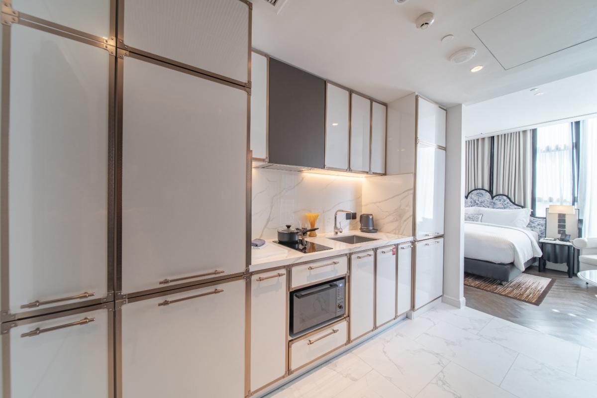 ให้เช่าคอนโดสุขุมวิท อโศก ทองหล่อ : 🔥ให้เช่าด่วน🔥LA CLEF Studio Deluxe 38 ตร.ม. ใกล้ BTS ทองหล่อ 150 เมตร ห้องสวยพร้อมเข้าอยู่ + ฟรี Wi-fi + ทำความสะอาด 3 ครั้ง/สัปดาห์ + เลี้ยงสัตว์ได้