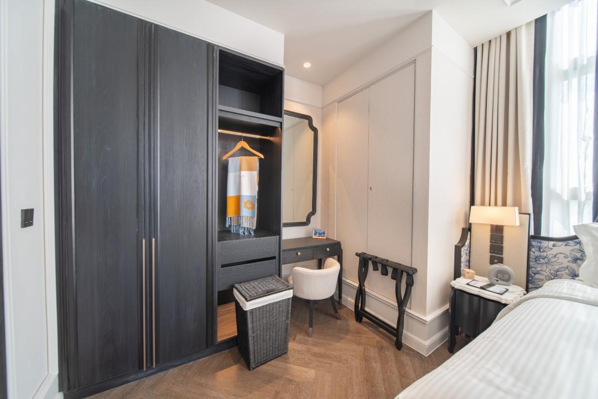 ให้เช่าคอนโดสุขุมวิท อโศก ทองหล่อ : 🔥ให้เช่าด่วน🔥LA CLEF Studio Deluxe 38 ตร.ม. ใกล้ BTS ทองหล่อ 150 เมตร ห้องสวยพร้อมเข้าอยู่ + ฟรี Wi-fi + ทำความสะอาด 3 ครั้ง/สัปดาห์ + เลี้ยงสัตว์ได้