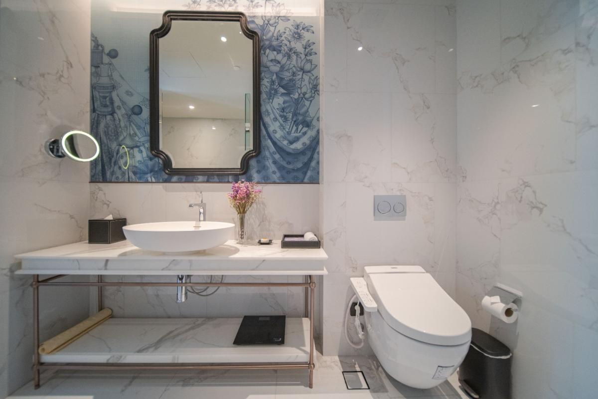 ให้เช่าคอนโดสุขุมวิท อโศก ทองหล่อ : 🔥ให้เช่าด่วน🔥LA CLEF Studio Deluxe 38 ตร.ม. ใกล้ BTS ทองหล่อ 150 เมตร ห้องสวยพร้อมเข้าอยู่ + ฟรี Wi-fi + ทำความสะอาด 3 ครั้ง/สัปดาห์ + เลี้ยงสัตว์ได้