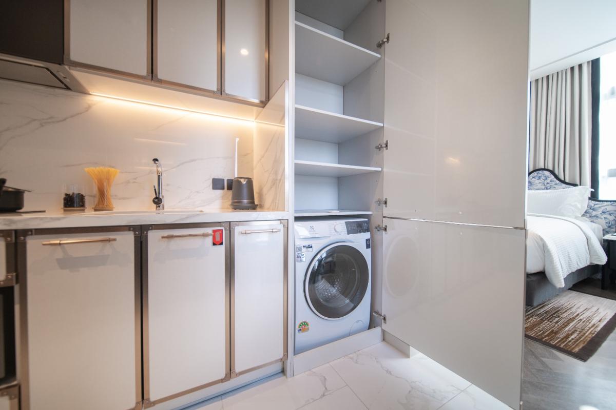 ให้เช่าคอนโดสุขุมวิท อโศก ทองหล่อ : 🔥ให้เช่าด่วน🔥LA CLEF Studio Deluxe 38 ตร.ม. ใกล้ BTS ทองหล่อ 150 เมตร ห้องสวยพร้อมเข้าอยู่ + ฟรี Wi-fi + ทำความสะอาด 3 ครั้ง/สัปดาห์ + เลี้ยงสัตว์ได้