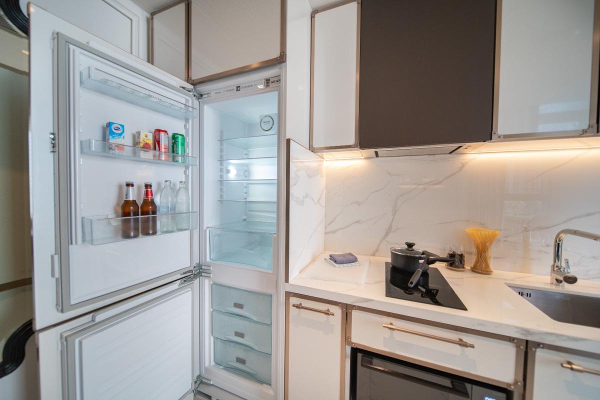 ให้เช่าคอนโดสุขุมวิท อโศก ทองหล่อ : 🔥ให้เช่าด่วน🔥LA CLEF Studio Deluxe 38 ตร.ม. ใกล้ BTS ทองหล่อ 150 เมตร ห้องสวยพร้อมเข้าอยู่ + ฟรี Wi-fi + ทำความสะอาด 3 ครั้ง/สัปดาห์ + เลี้ยงสัตว์ได้