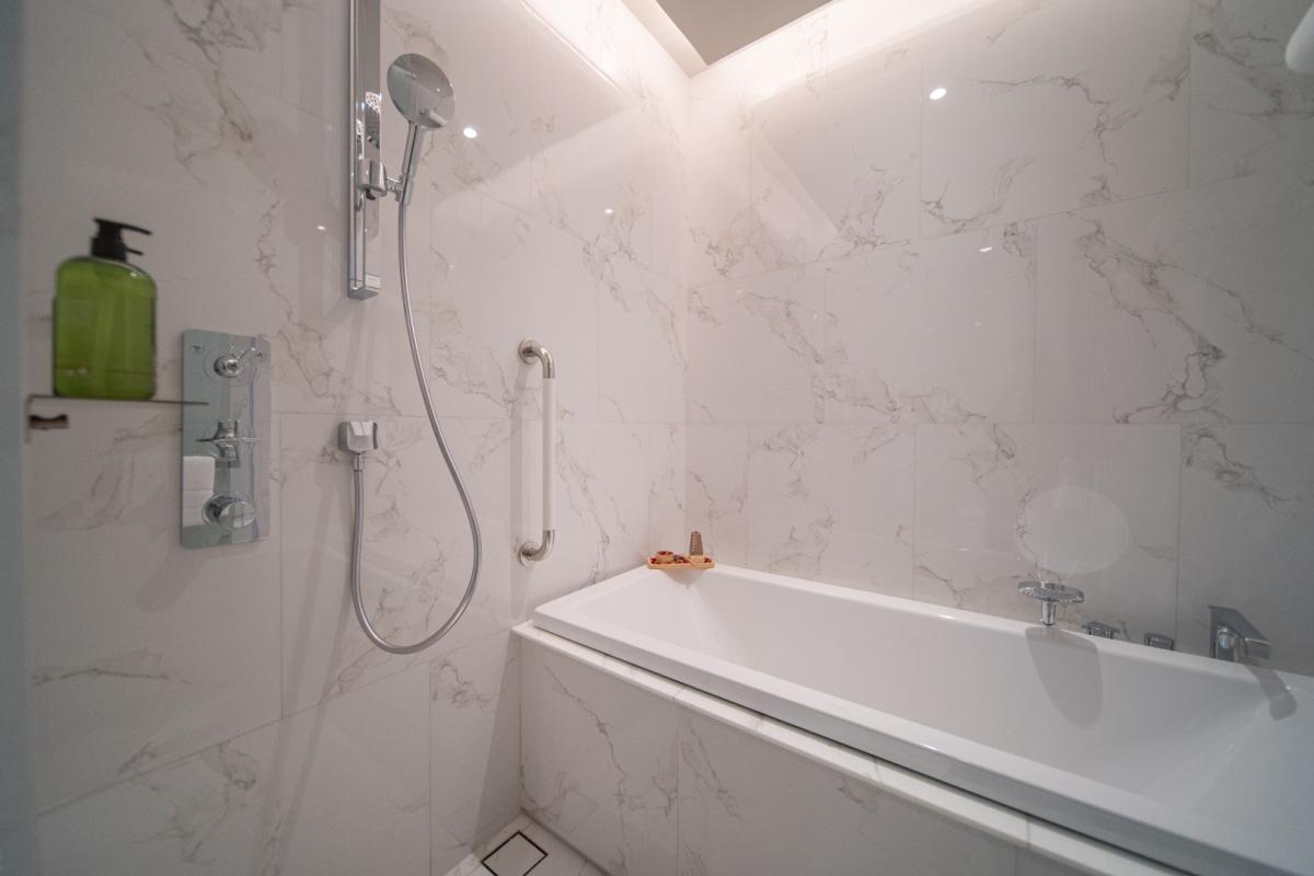 For RentCondoSukhumvit, Asoke, Thonglor : 🔥For Rent Now🔥 LA CLEF Executive Studio, 44 ​​sq.m., 150 meters from BTS Thonglor. Beautiful room, ready to move in + Free Wi-fi + Cleaning 3 times/week + Pets allowed (Promotional price until March 31, 2026)