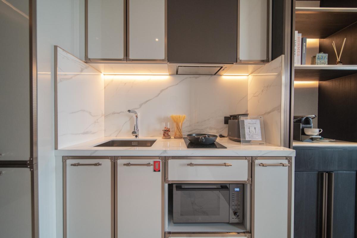 For RentCondoSukhumvit, Asoke, Thonglor : 🔥For Rent Now🔥 LA CLEF Executive Studio, 44 ​​sq.m., 150 meters from BTS Thonglor. Beautiful room, ready to move in + Free Wi-fi + Cleaning 3 times/week + Pets allowed (Promotional price until March 31, 2026)