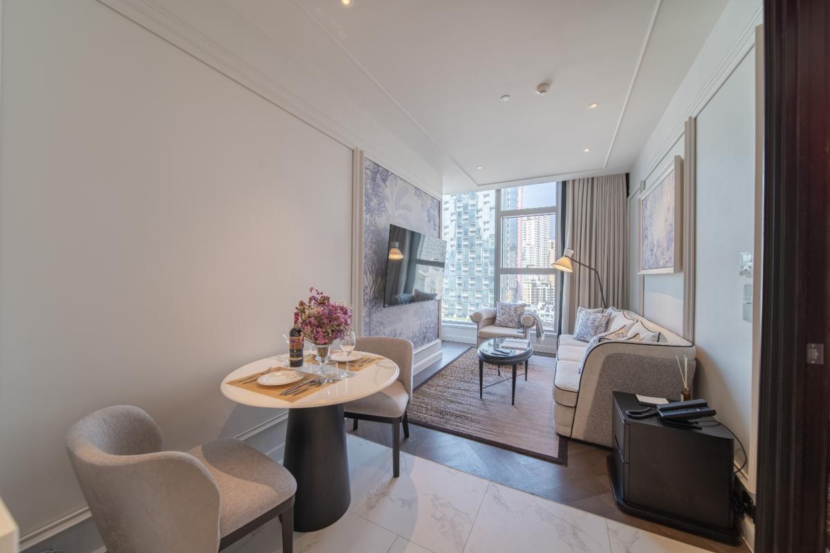 ให้เช่าคอนโดสุขุมวิท อโศก ทองหล่อ : 🔥ให้เช่าด่วน🔥LA CLEF One - Bedroom Deluxe 52 ตร.ม. ใกล้ BTS ทองหล่อ 150 เมตร ห้องสวยพร้อมเข้าอยู่ + ฟรี Wi-fi + ทำความสะอาด 3 ครั้ง/สัปดาห์ + เลี้ยงสัตว์ได้