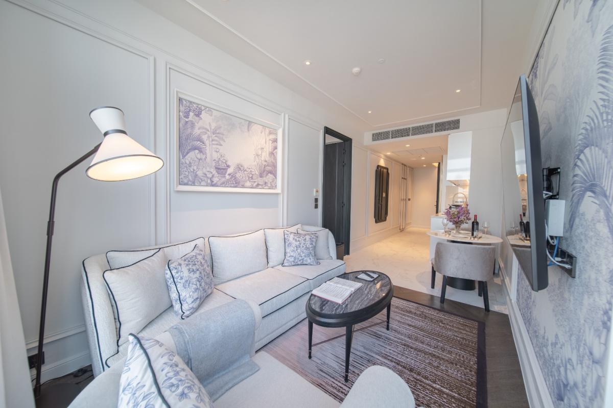 ให้เช่าคอนโดสุขุมวิท อโศก ทองหล่อ : 🔥ให้เช่าด่วน🔥LA CLEF One - Bedroom Deluxe 52 ตร.ม. ใกล้ BTS ทองหล่อ 150 เมตร ห้องสวยพร้อมเข้าอยู่ + ฟรี Wi-fi + ทำความสะอาด 3 ครั้ง/สัปดาห์ + เลี้ยงสัตว์ได้