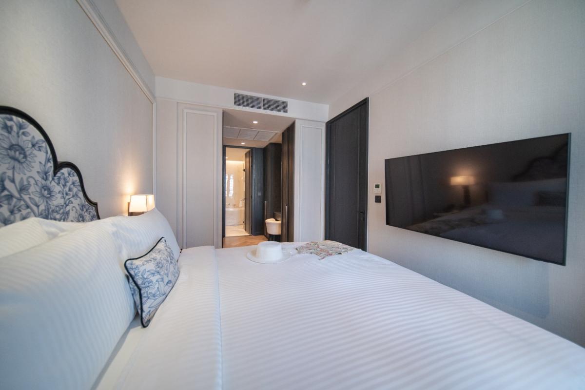 ให้เช่าคอนโดสุขุมวิท อโศก ทองหล่อ : 🔥ให้เช่าด่วน🔥LA CLEF One - Bedroom Deluxe 52 ตร.ม. ใกล้ BTS ทองหล่อ 150 เมตร ห้องสวยพร้อมเข้าอยู่ + ฟรี Wi-fi + ทำความสะอาด 3 ครั้ง/สัปดาห์ + เลี้ยงสัตว์ได้