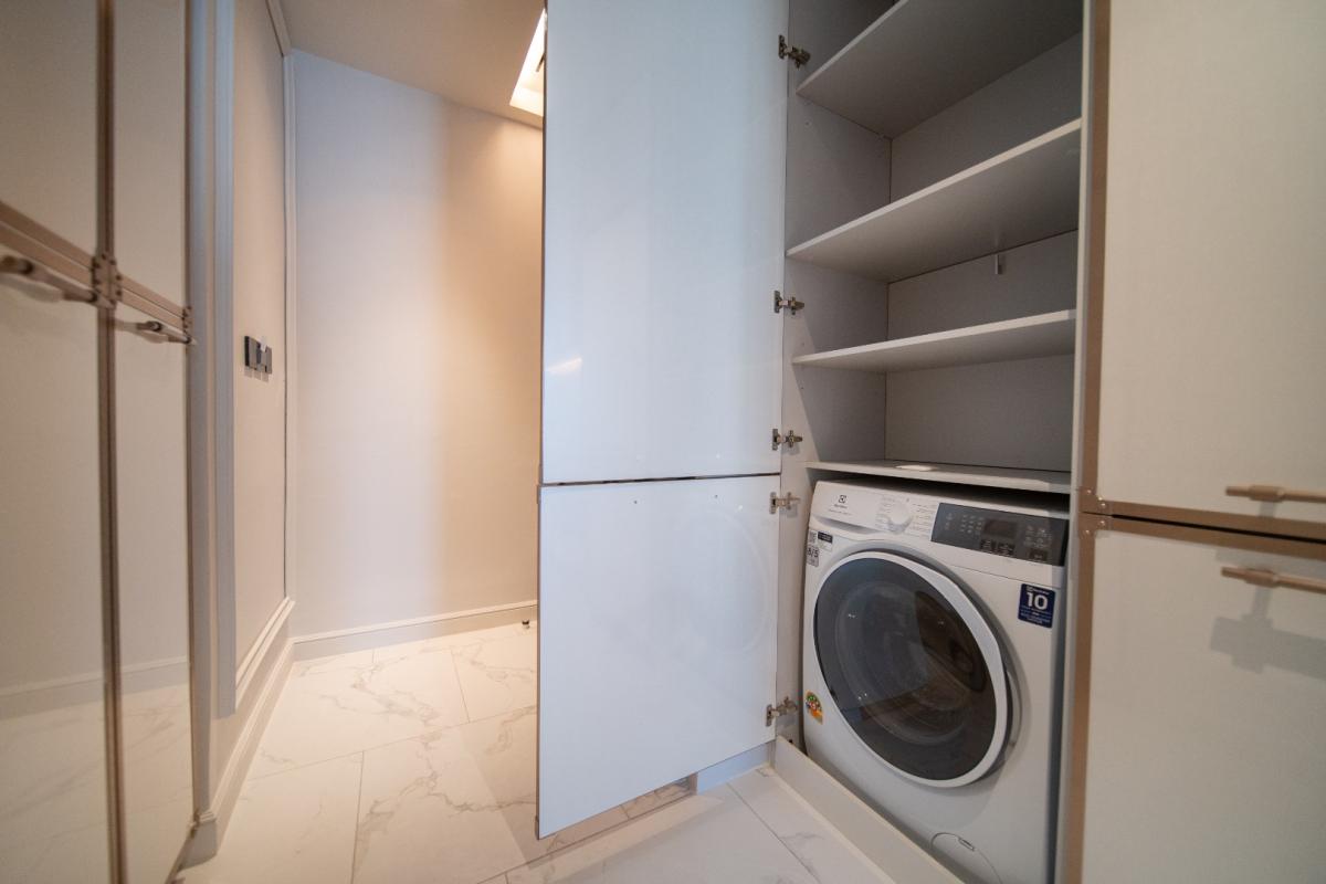 ให้เช่าคอนโดสุขุมวิท อโศก ทองหล่อ : 🔥ให้เช่าด่วน🔥LA CLEF One - Bedroom Deluxe 52 ตร.ม. ใกล้ BTS ทองหล่อ 150 เมตร ห้องสวยพร้อมเข้าอยู่ + ฟรี Wi-fi + ทำความสะอาด 3 ครั้ง/สัปดาห์ + เลี้ยงสัตว์ได้