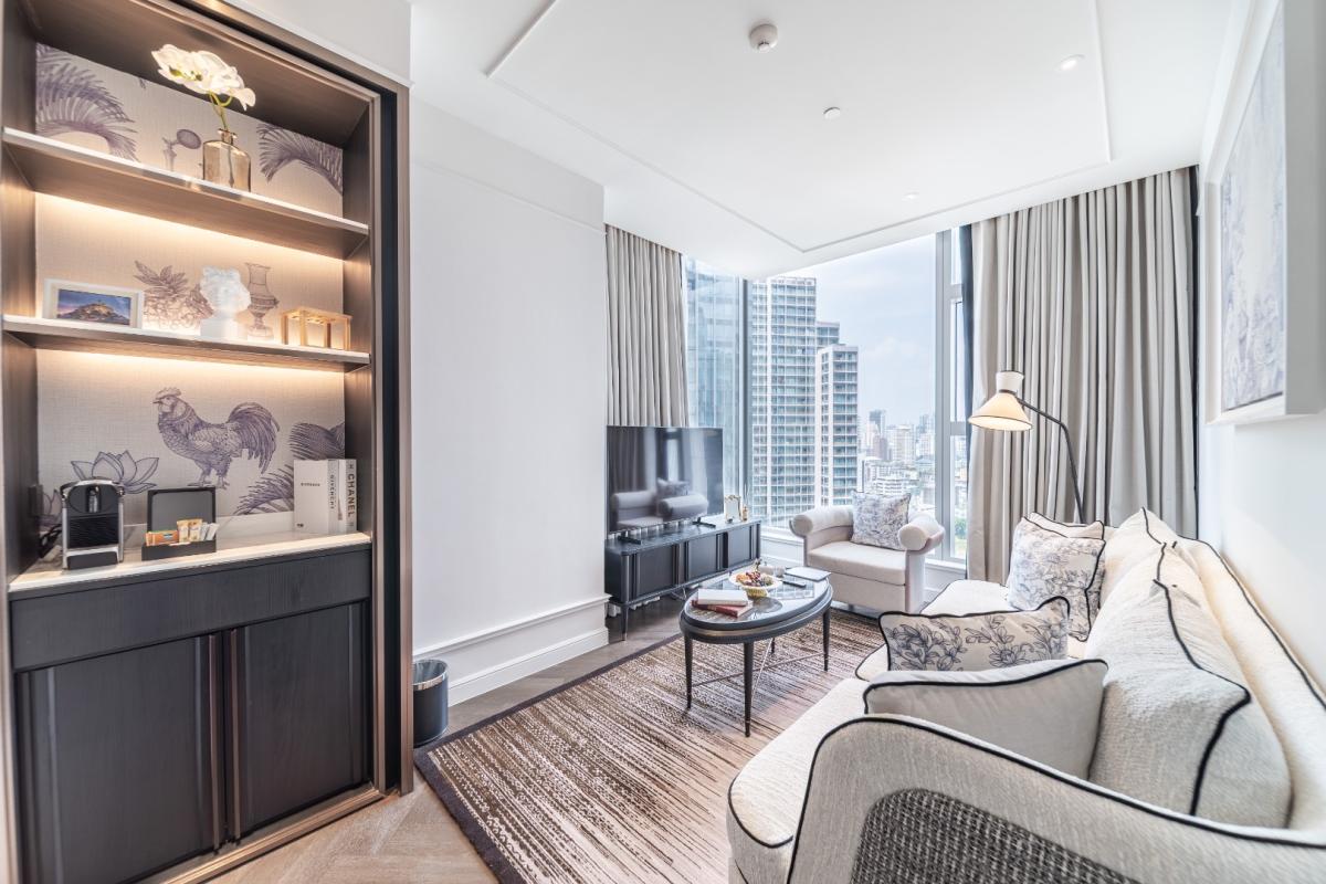 ให้เช่าคอนโดสุขุมวิท อโศก ทองหล่อ : 🔥ให้เช่าด่วน🔥LA CLEF Two - Bedroom Suite 65 ตร.ม. ใกล้ BTS ทองหล่อ 150 เมตร ห้องสวยพร้อมเข้าอยู่ + ฟรี Wi-fi + ทำความสะอาด 3 ครั้ง/สัปดาห์ + เลี้ยงสัตว์ได้