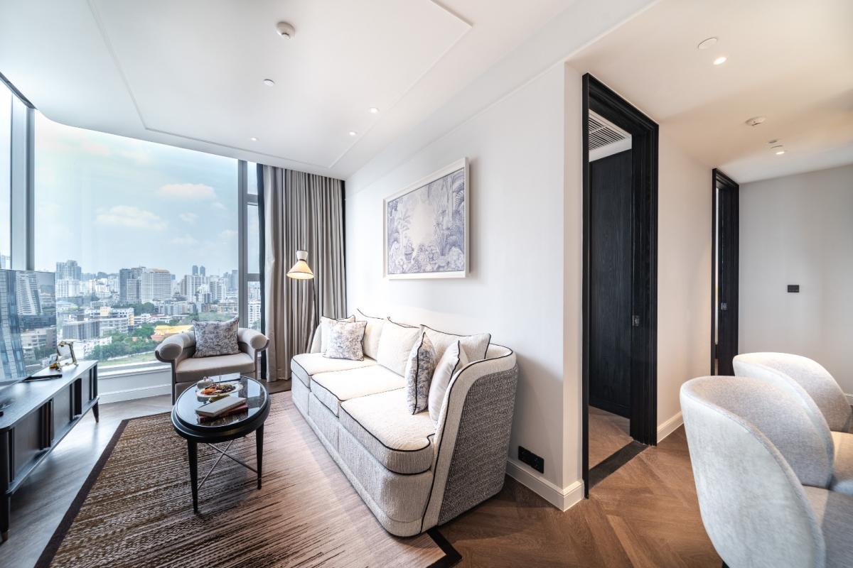 ให้เช่าคอนโดสุขุมวิท อโศก ทองหล่อ : 🔥ให้เช่าด่วน🔥LA CLEF Two - Bedroom Suite 65 ตร.ม. ใกล้ BTS ทองหล่อ 150 เมตร ห้องสวยพร้อมเข้าอยู่ + ฟรี Wi-fi + ทำความสะอาด 3 ครั้ง/สัปดาห์ + เลี้ยงสัตว์ได้