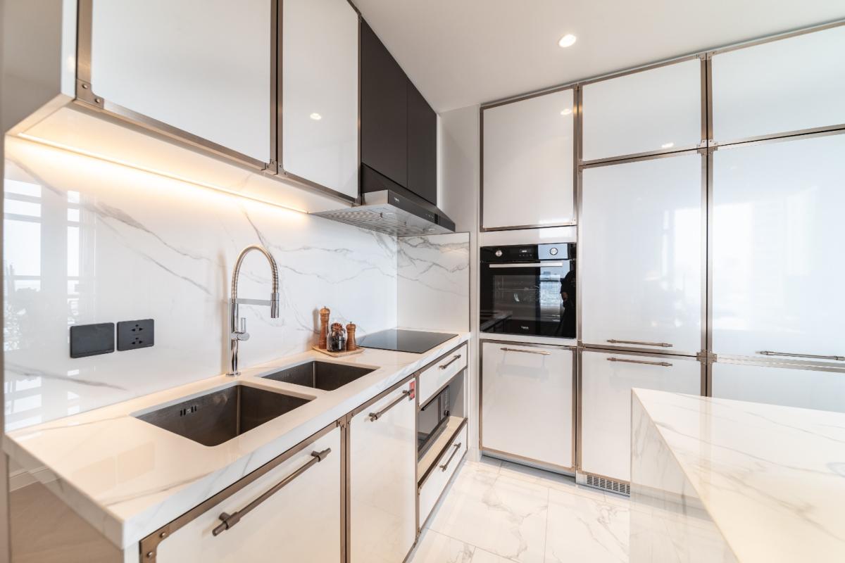 ให้เช่าคอนโดสุขุมวิท อโศก ทองหล่อ : 🔥ให้เช่าด่วน🔥LA CLEF Two - Bedroom Suite 65 ตร.ม. ใกล้ BTS ทองหล่อ 150 เมตร ห้องสวยพร้อมเข้าอยู่ + ฟรี Wi-fi + ทำความสะอาด 3 ครั้ง/สัปดาห์ + เลี้ยงสัตว์ได้