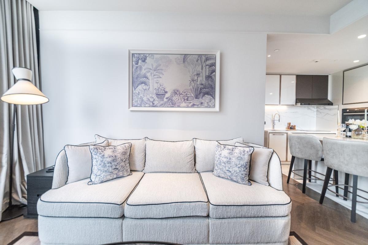 ให้เช่าคอนโดสุขุมวิท อโศก ทองหล่อ : 🔥ให้เช่าด่วน🔥LA CLEF Two - Bedroom Suite 65 ตร.ม. ใกล้ BTS ทองหล่อ 150 เมตร ห้องสวยพร้อมเข้าอยู่ + ฟรี Wi-fi + ทำความสะอาด 3 ครั้ง/สัปดาห์ + เลี้ยงสัตว์ได้