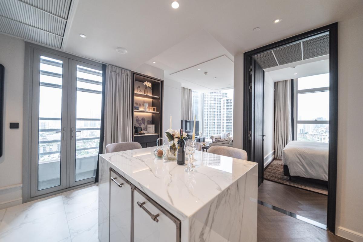 ให้เช่าคอนโดสุขุมวิท อโศก ทองหล่อ : 🔥ให้เช่าด่วน🔥LA CLEF Two - Bedroom Suite 65 ตร.ม. ใกล้ BTS ทองหล่อ 150 เมตร ห้องสวยพร้อมเข้าอยู่ + ฟรี Wi-fi + ทำความสะอาด 3 ครั้ง/สัปดาห์ + เลี้ยงสัตว์ได้