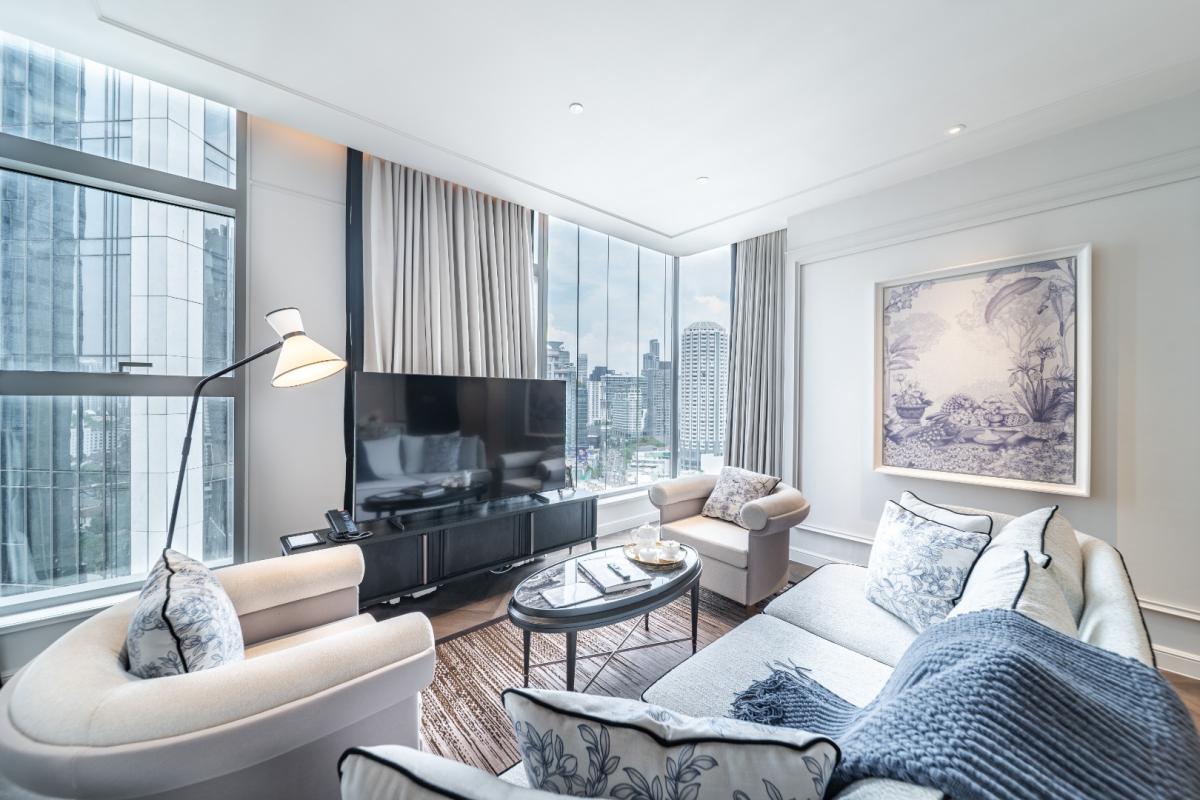 For RentCondoSukhumvit, Asoke, Thonglor : 🔥For Rent Now🔥 LA CLEF Two-Bedroom Premier, 95 sq.m., 150 meters from BTS Thonglor. Beautiful unit, ready to move in + Free Wi-fi + Cleaning 3 times/week + Pets allowed.