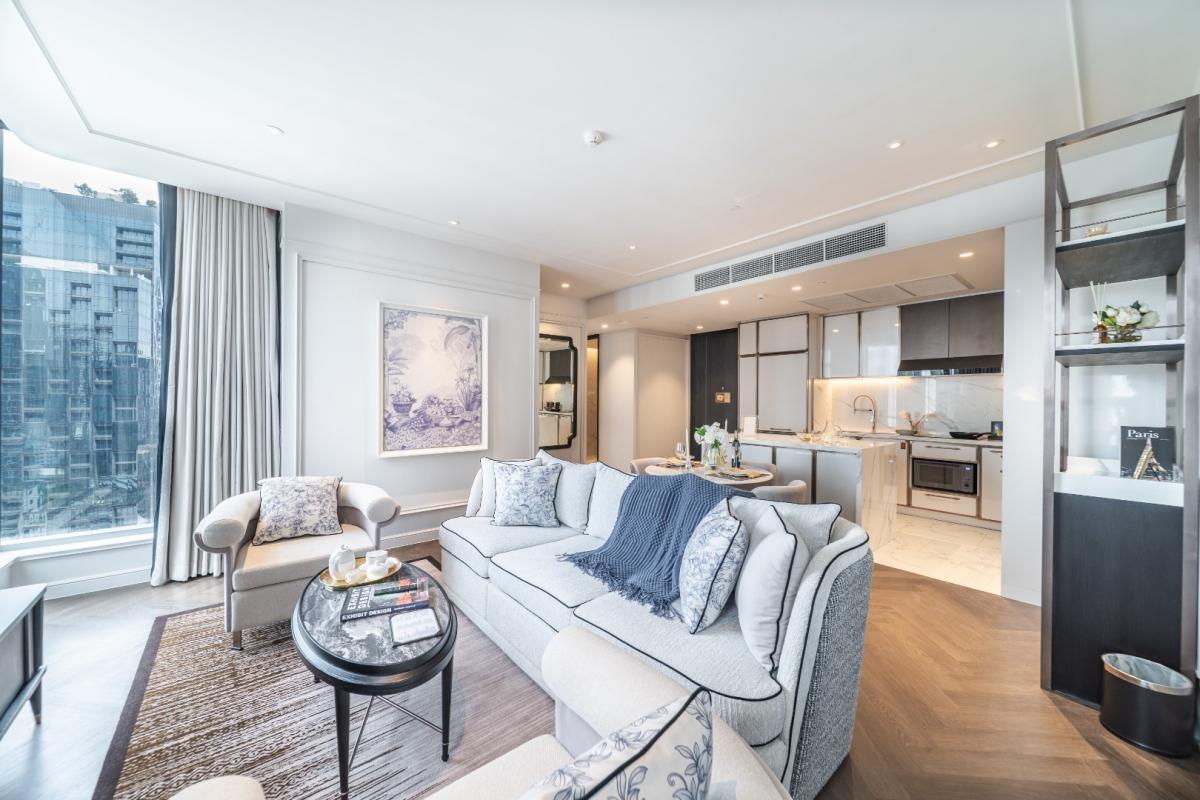 For RentCondoSukhumvit, Asoke, Thonglor : 🔥For Rent Now🔥 LA CLEF Two-Bedroom Premier, 95 sq.m., 150 meters from BTS Thonglor. Beautiful unit, ready to move in + Free Wi-fi + Cleaning 3 times/week + Pets allowed.