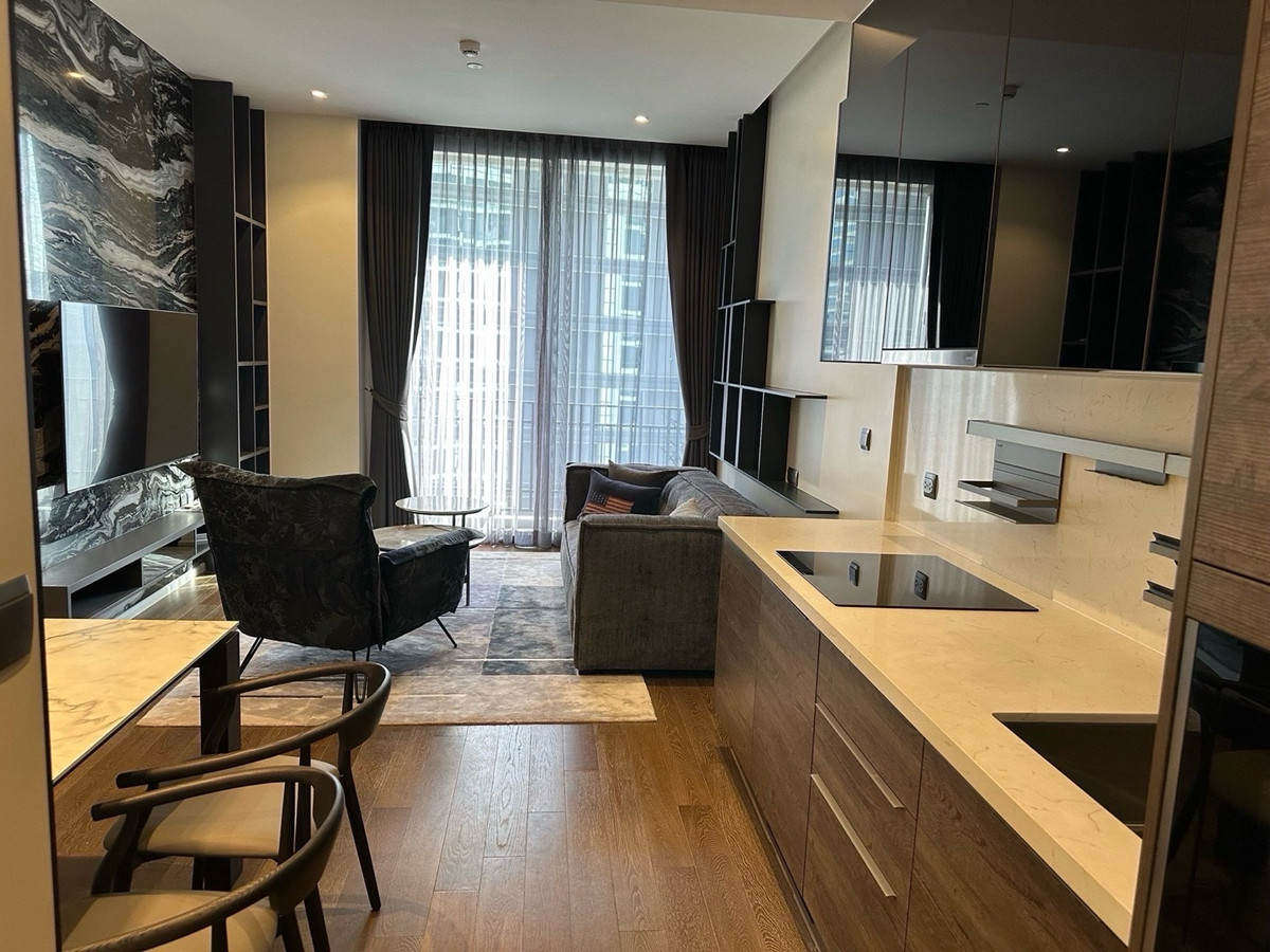 ให้เช่าคอนโดวิทยุ ชิดลม หลังสวน : pet friendly. Muniq Langsuan. for rent 0816037454