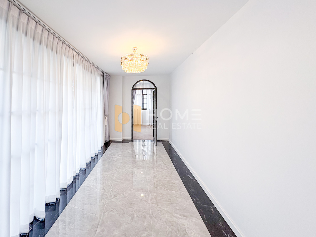 ขายบ้านลาดพร้าว เซ็นทรัลลาดพร้าว : บ้านเดี่ยวพร้อมที่ดิน นาคนิวาส 48 / 5 ห้องนอน (ขาย), Single house with land Nakniwat 48 / 5 Bedrooms (FOR SALE) TPM330