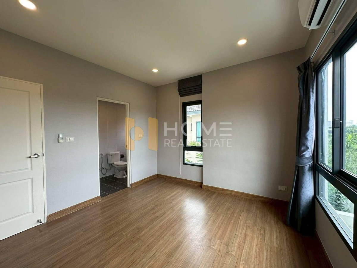 ขายบ้านพระราม 5 ราชพฤกษ์ บางกรวย : ขายขาดทุนกว่า 1 ล้าน 🔥 เซนโทร ชัยพฤกษ์ - แจ้งวัฒนะ 2 / 4 ห้องนอน (ขาย), Centro Chaiyaphruek - Chaengwattana 2 / 4 Bedrooms (FOR SALE) AOM063