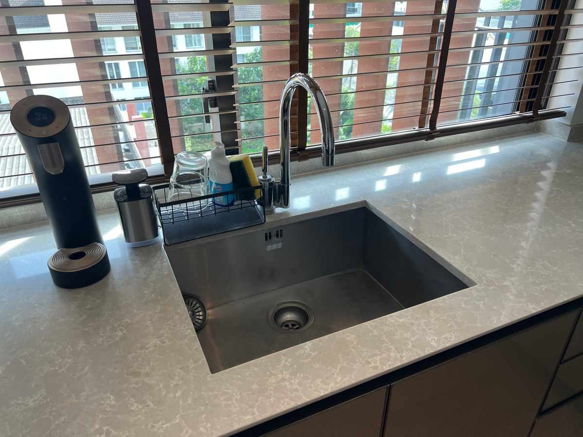 For RentCondoSukhumvit, Asoke, Thonglor : Luxury condo for rent, separated room with bathtub, Thonglor area