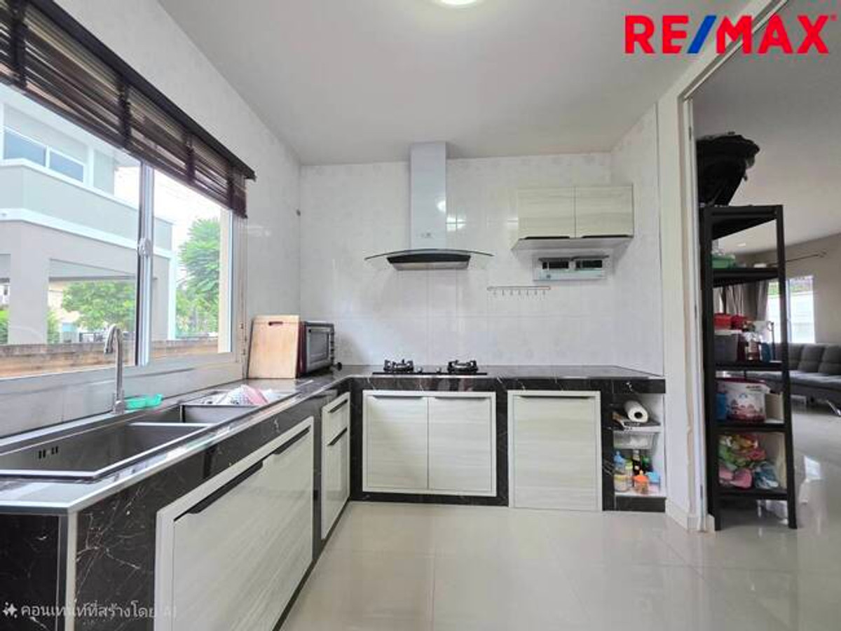 For SaleHousePathum Thani,Rangsit, Thammasat : Single house, Passorn Prestige Rangsit, Khlong 2, near Future Park Rangsit. Next to the main road Rangsit-Nakhon Nayok (not entering the alley)