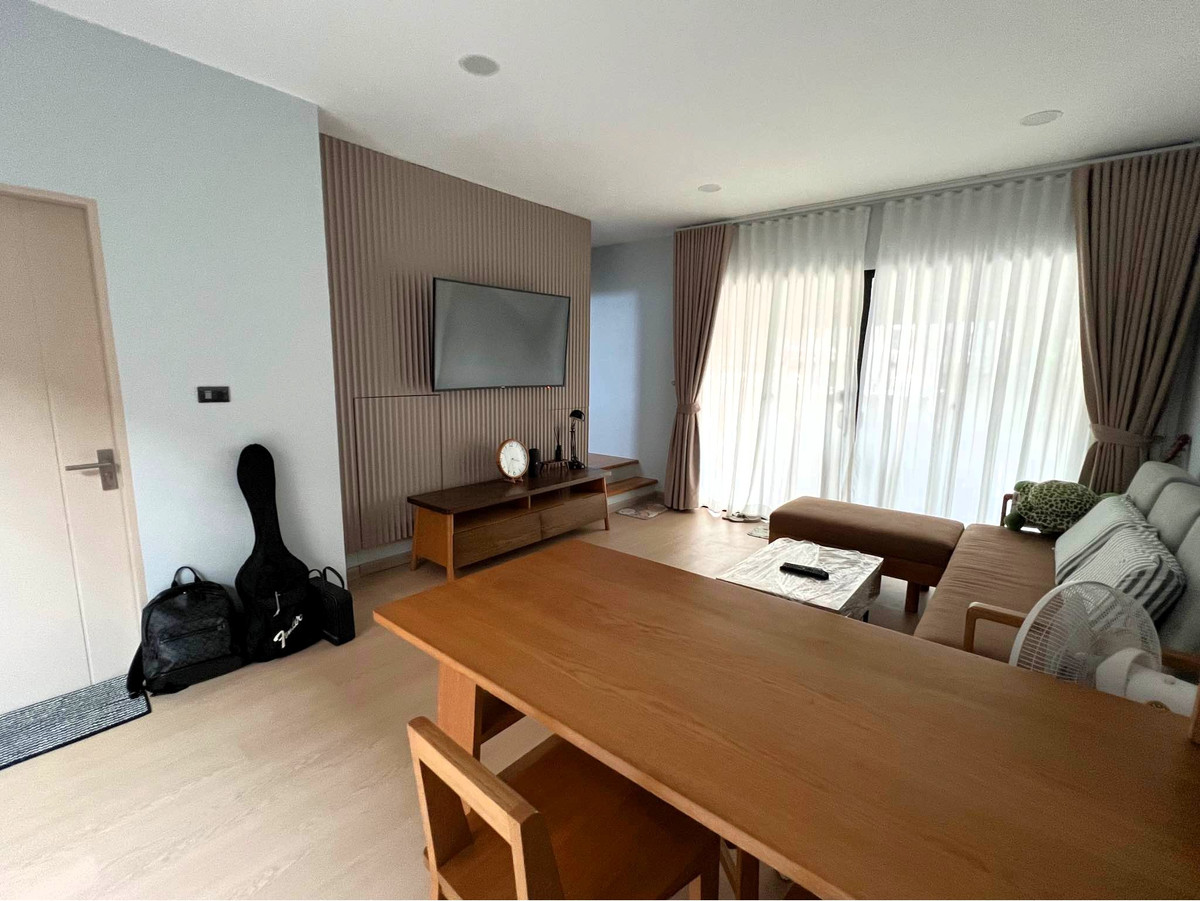 ขายทาวน์โฮมแจ้งวัฒนะ เมืองทอง : บ้านกลางเมือง งามวงศ์วาน / 3 ห้องนอน (ขาย), Baan Klang Muang Ngamwongwan / 3 Bedrooms (FOR SALE) AOM062