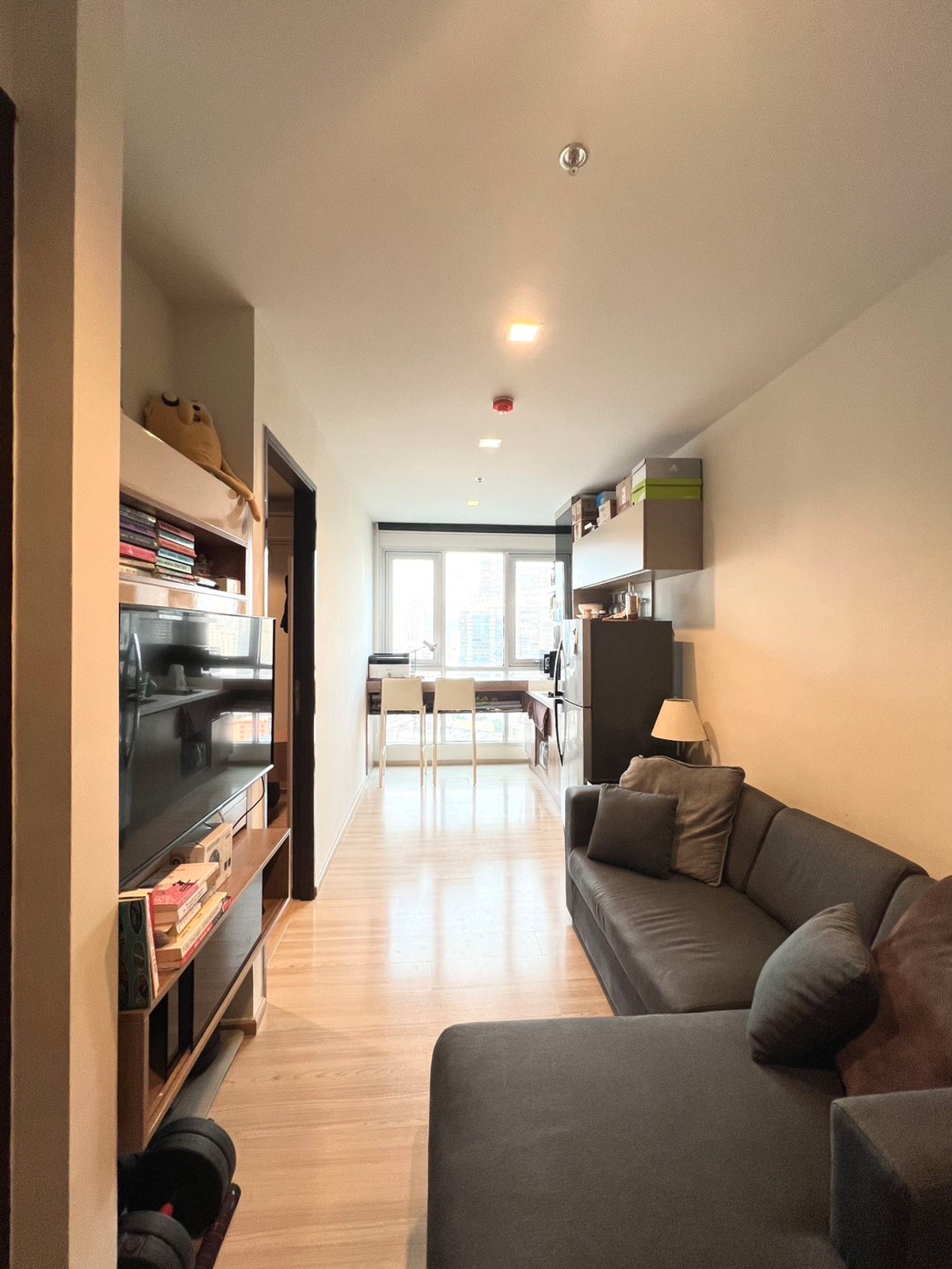 For RentCondoSathorn, Narathiwat : Condo for rent RHYTHM Sathorn 🚆 near BTS Saphan Taksin, only 150 meters.