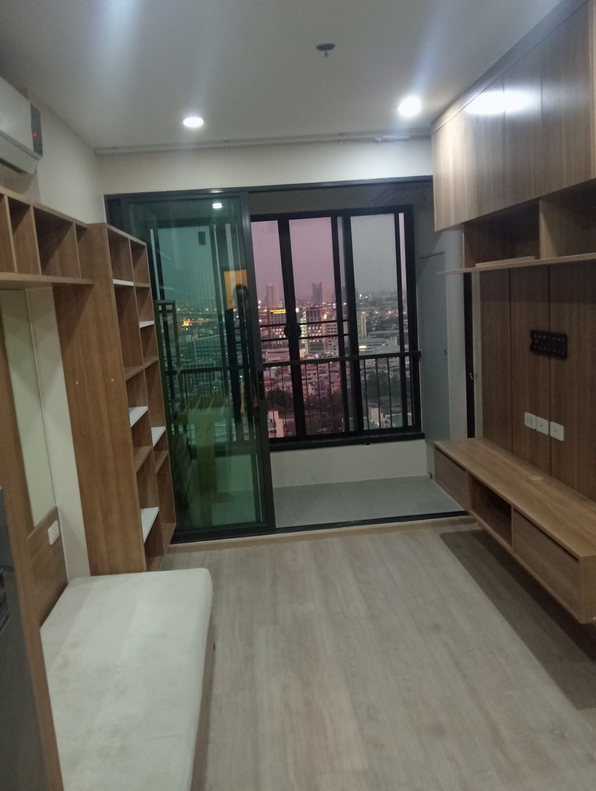 For SaleCondoThaphra, Talat Phlu, Wutthakat : For Sale Condo , Ideo Sathorn - Thapra , BTS-Pho Nimit , Bukkhalo , Thon Buri , Bangkok , CX-140285