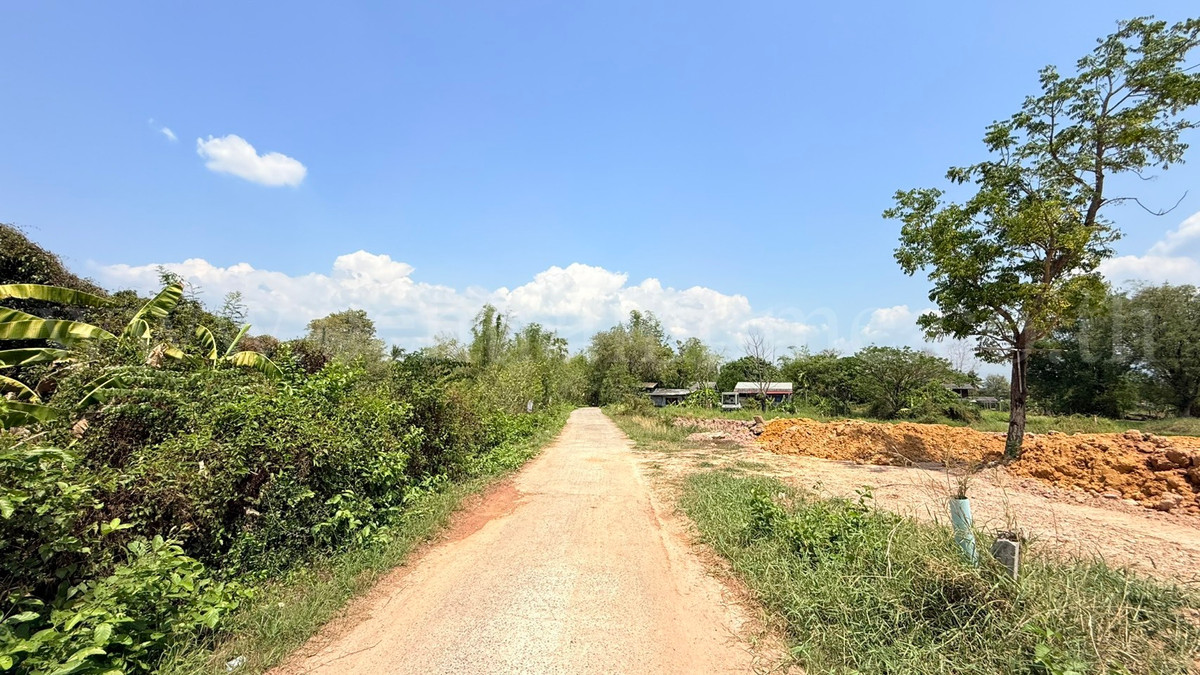 ขายที่ดินนครนายก : ที่ดิน 1 ไร่ 200 ตารางวา อำเภอเมืองนครนายก ใกล้แยกศรีนาวา