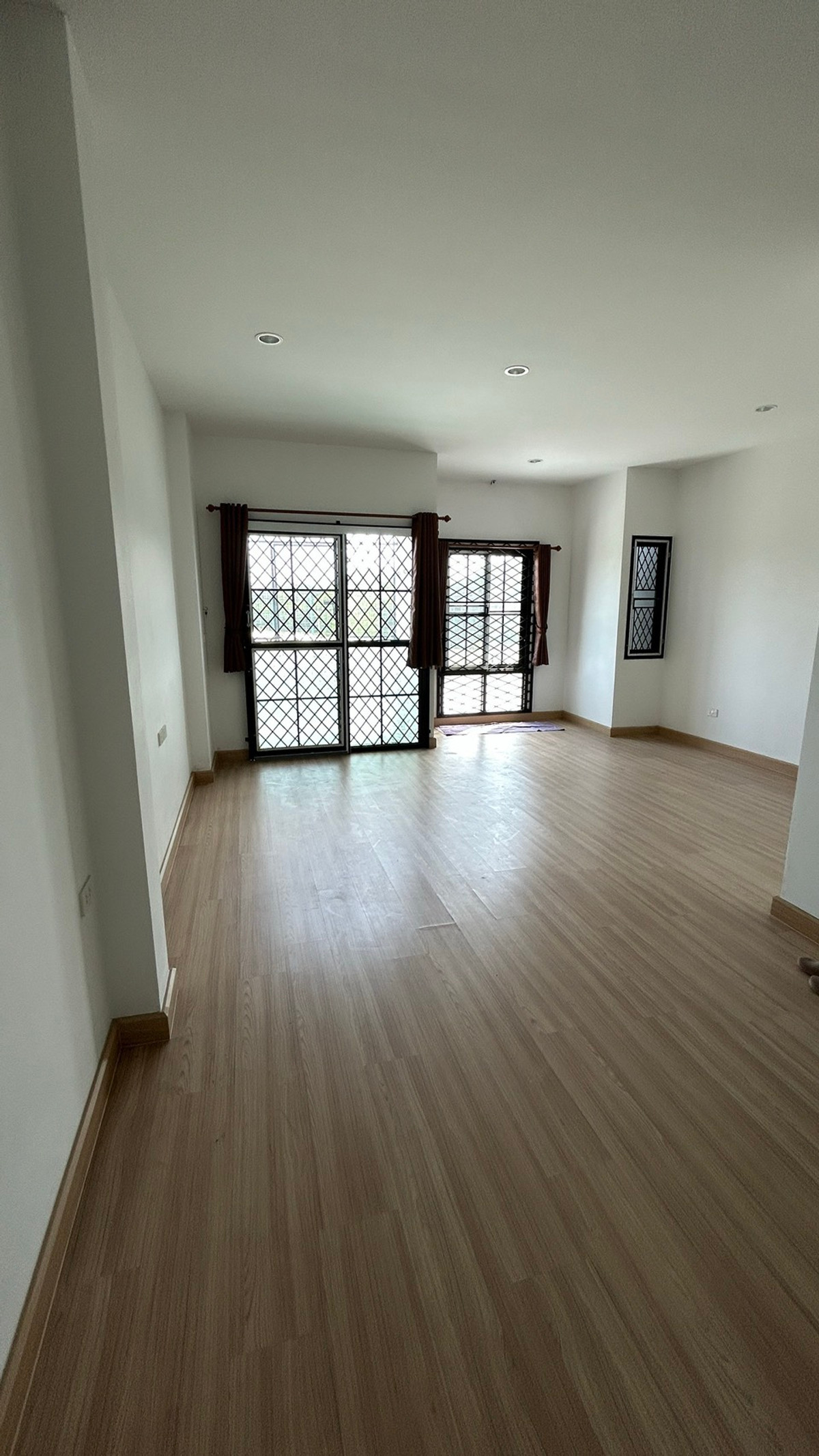 For RentShop HousePattaya, Bangsaen, Chonburi : Milano Town / 2 bedrooms (FOR RENT), Milano Town / 2 Bedrooms (FOR RENT) YEAN111
