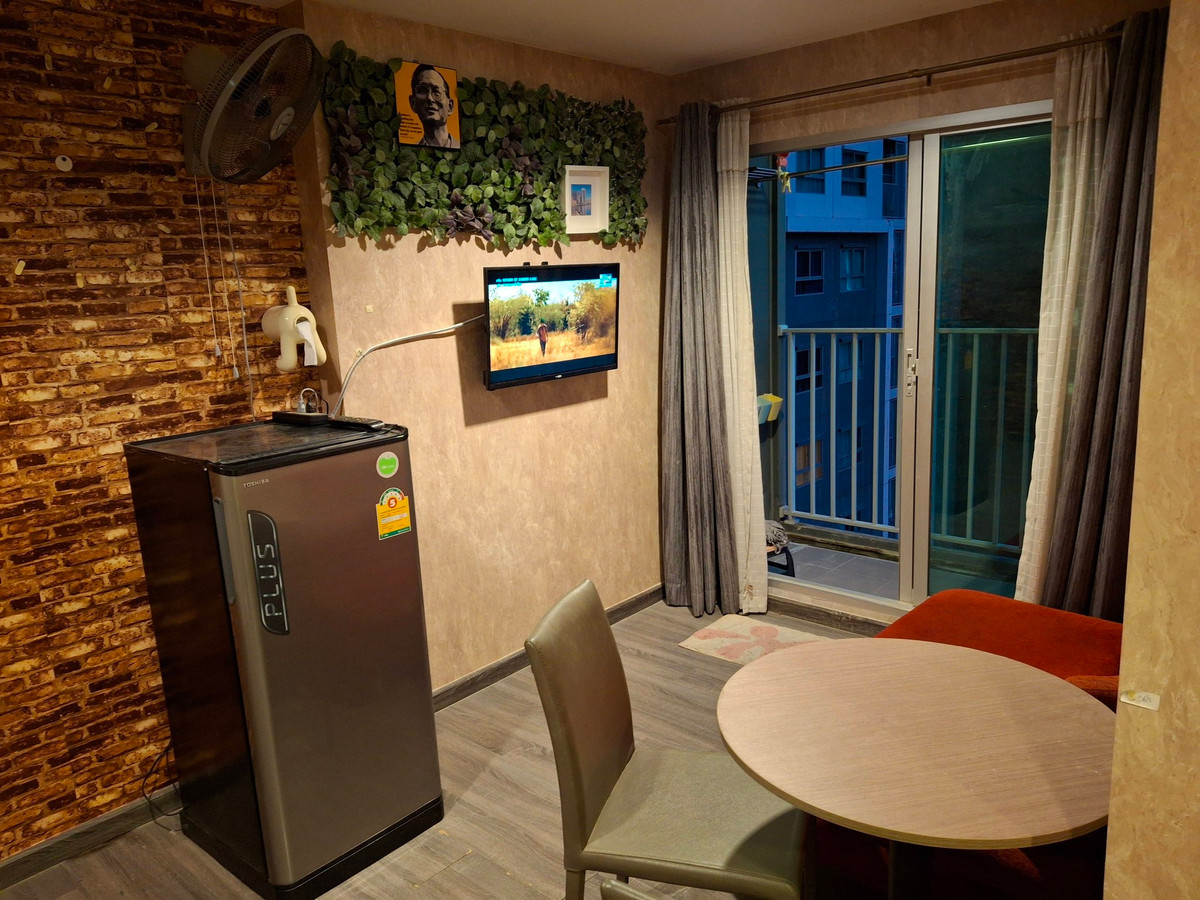 For RentCondoSamut Prakan,Samrong : For Rent ✨ The Trust Condo @BTS Erawan ✨ Fully furnished with appliances. Near BTS Chang Erawan.