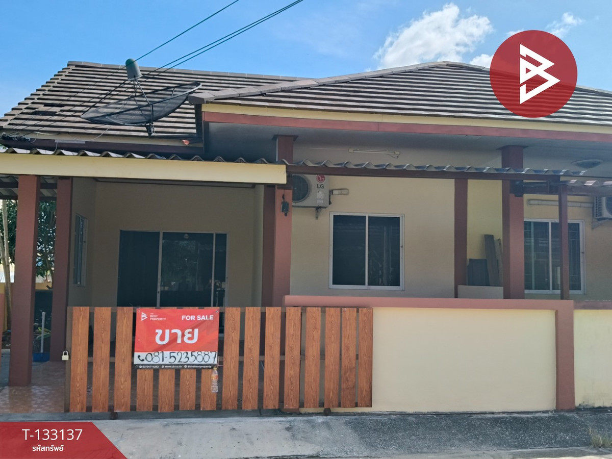 For SaleTownhomePattaya, Bangsaen, Chonburi : Townhouse for sale Thongrungroj Village, Phanat Nikhom, Chonburi